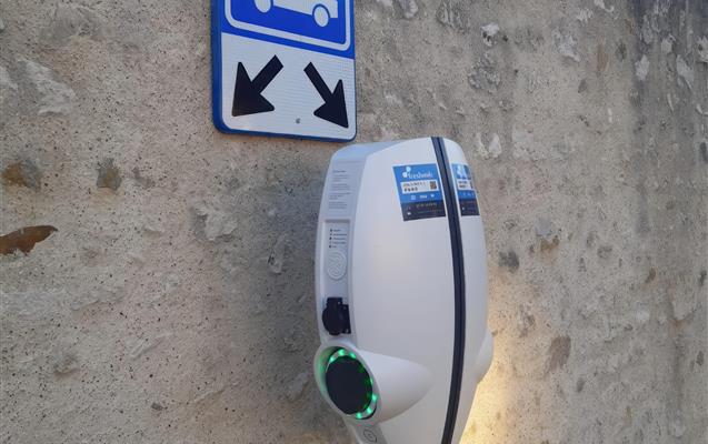 Bornes électriques - Hôtel le Domaine des Thomeaux